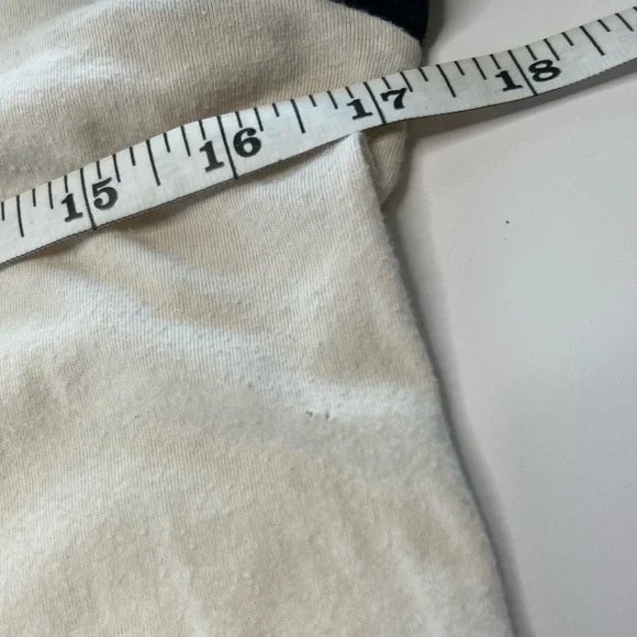 Mitchell & Ness Lakers Black and White Long Sleeve Tee - Picture 6 of 9